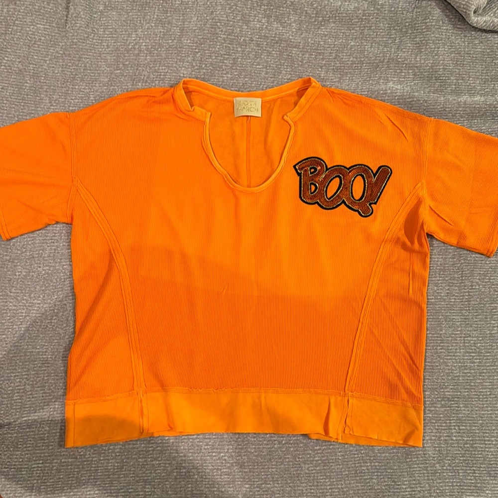 Judith March NEW oversized Medium orange waffle short sleeved Halloween BOO! Top